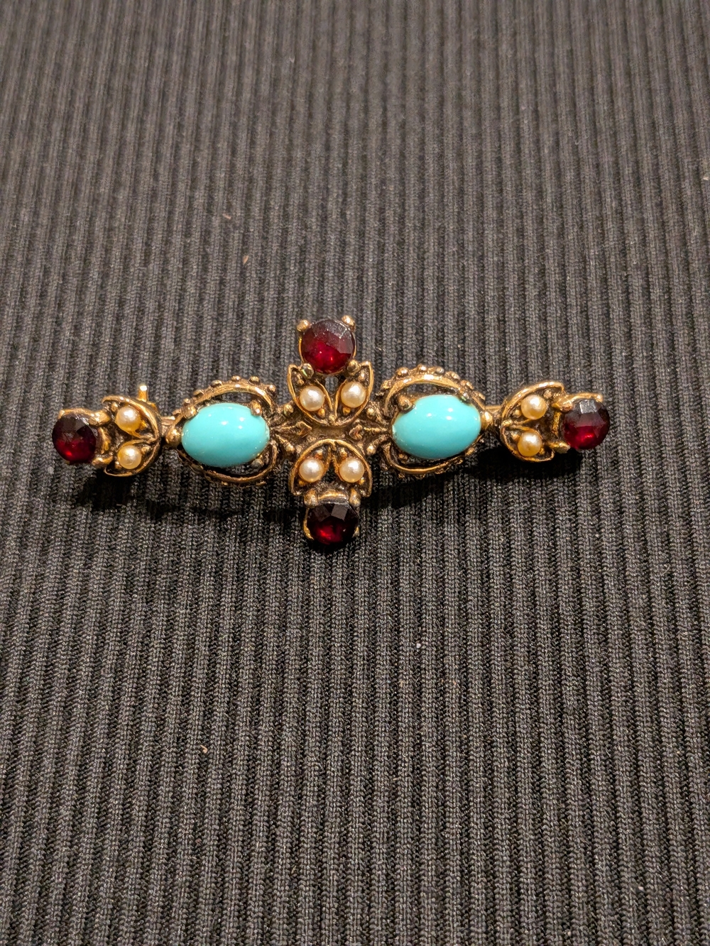 B#3: Beautiful Detailed ART Victorian Revivi Brooch Vintage 1960s.